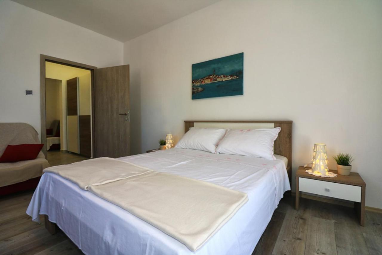 Apartmani Mikin Бетина Экстерьер фото