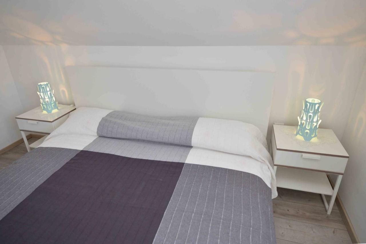 Apartmani Mikin Бетина Экстерьер фото